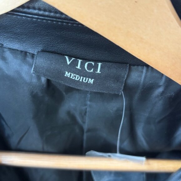 Vici Forever Iconic Faux Leather Cropped Jacket NWT - (M) - Picture 5 of 6